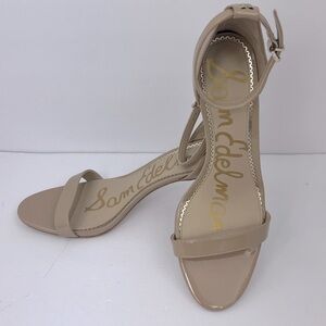 SAM EDELMAN PATTI ANKLE STRAP HEEL, BEIGE SHINY PATENT, WOMENS 11, EUR 41, UK 8